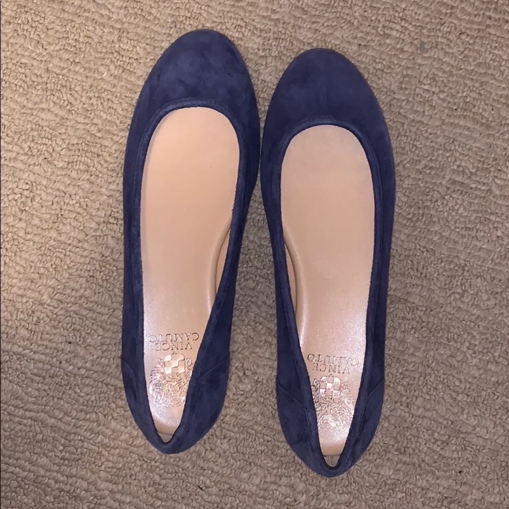 Purple suede Vince Camuto flats — never worn